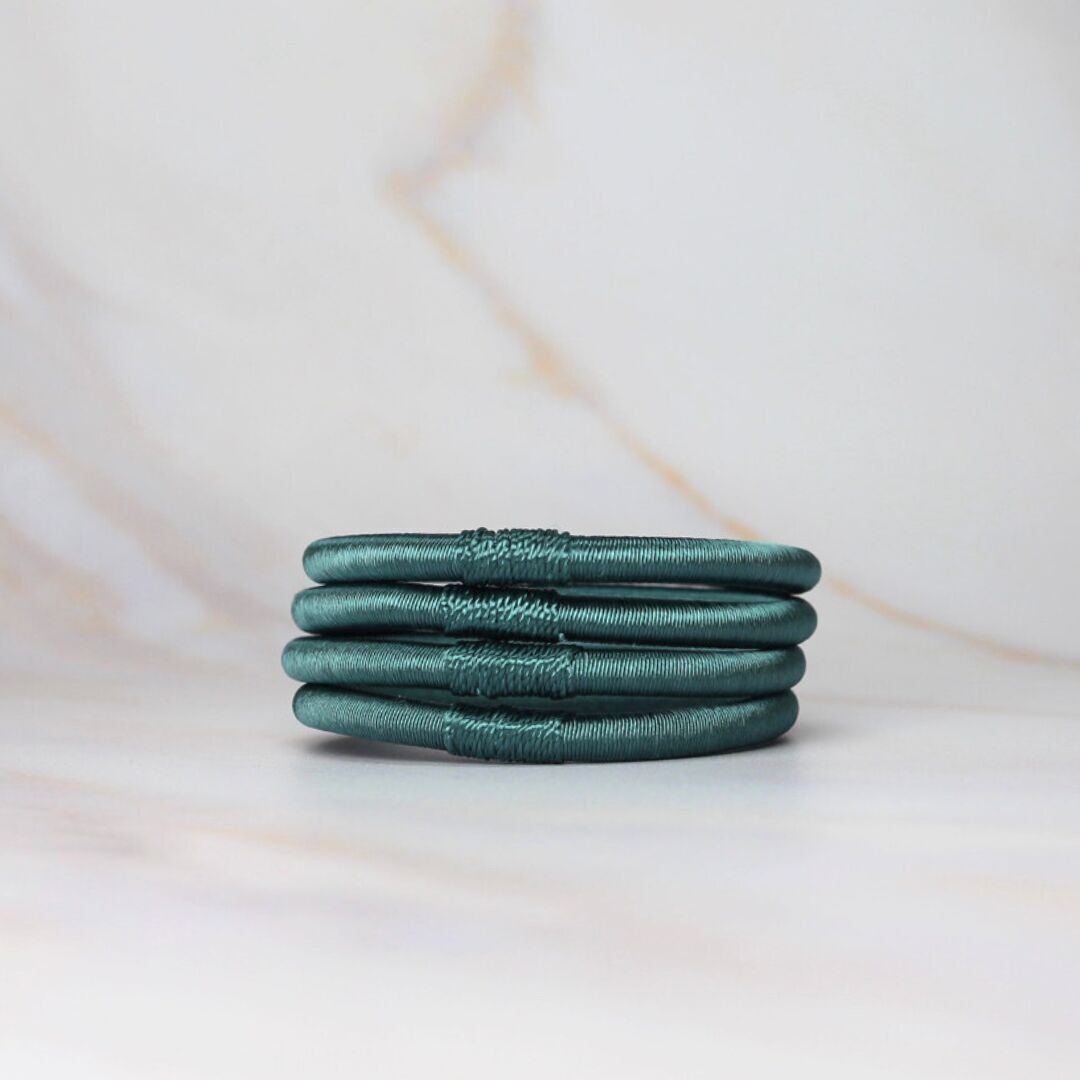 Bracciale rigido classico in smeraldo marocchino Sabra