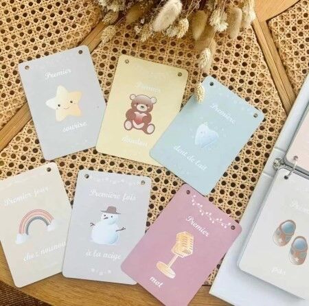 44 „Meine ersten Male“-Karten in einem hübschen Ordner gesammelt