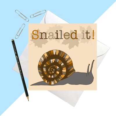 Tarjeta de felicitaciones `` Snailed it '' de 14,5cm.