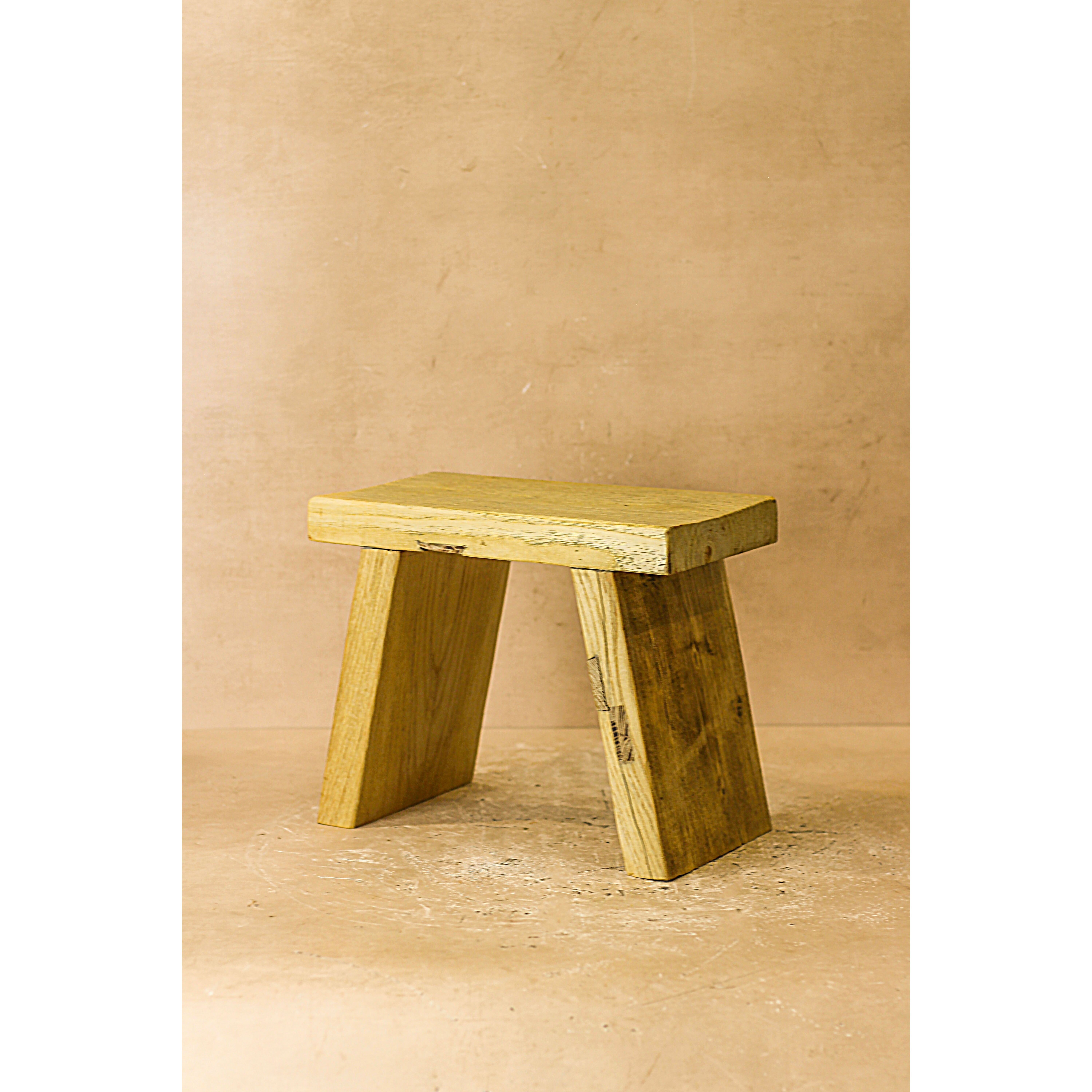 Rustikaler quadratischer Vintage-Hocker aus Ulmenholz - Klein - Nr. 2