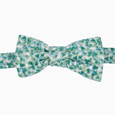 Liberty Lucky green bow tie
