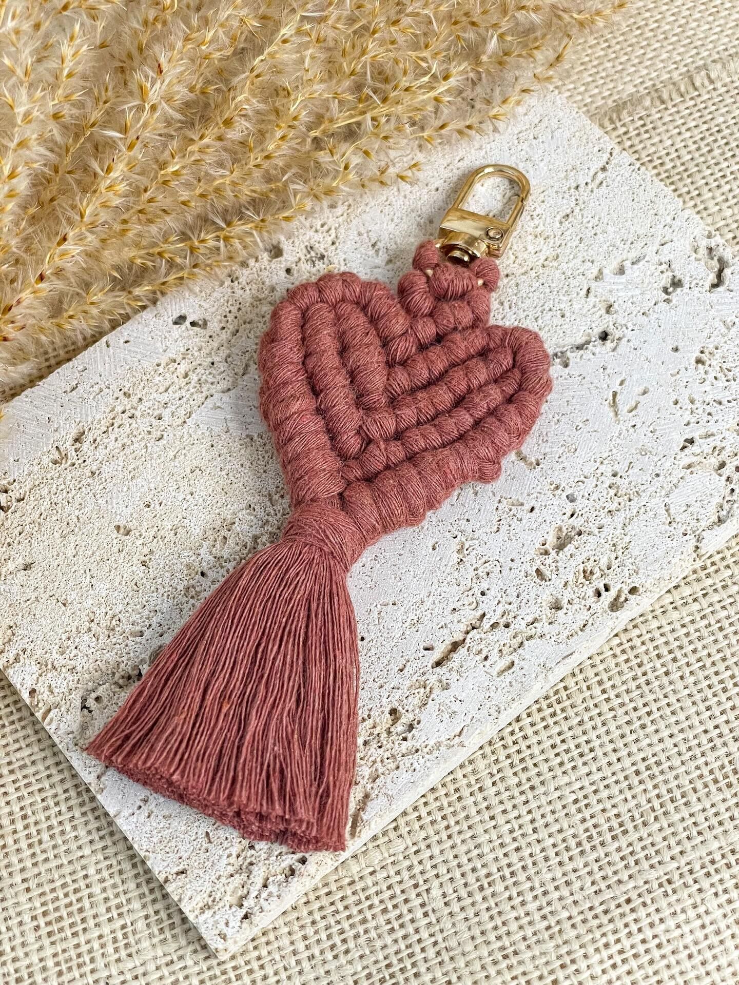 Llavero macramé "Corazón" - San Valentín