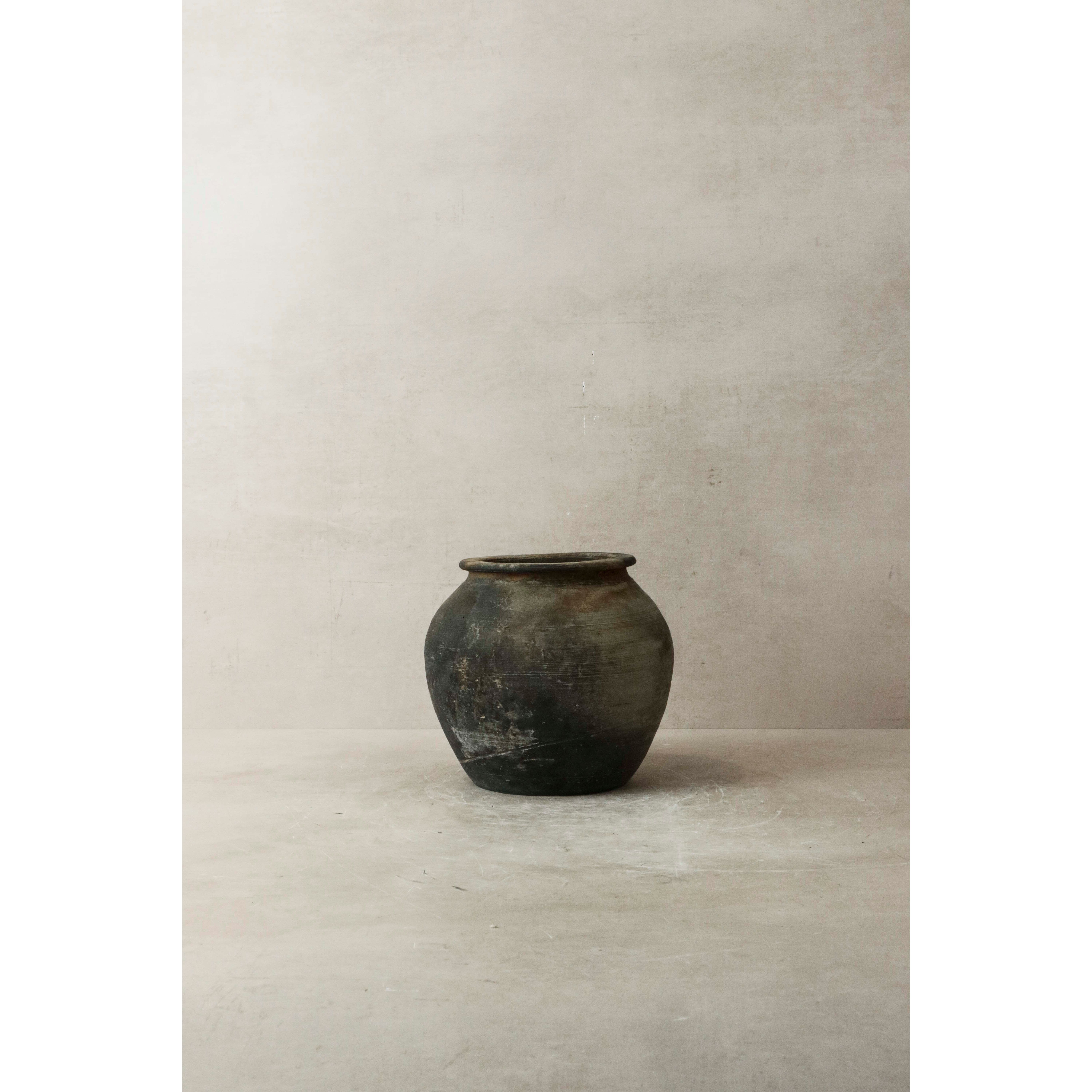 Vintage Dark Pot n° 12