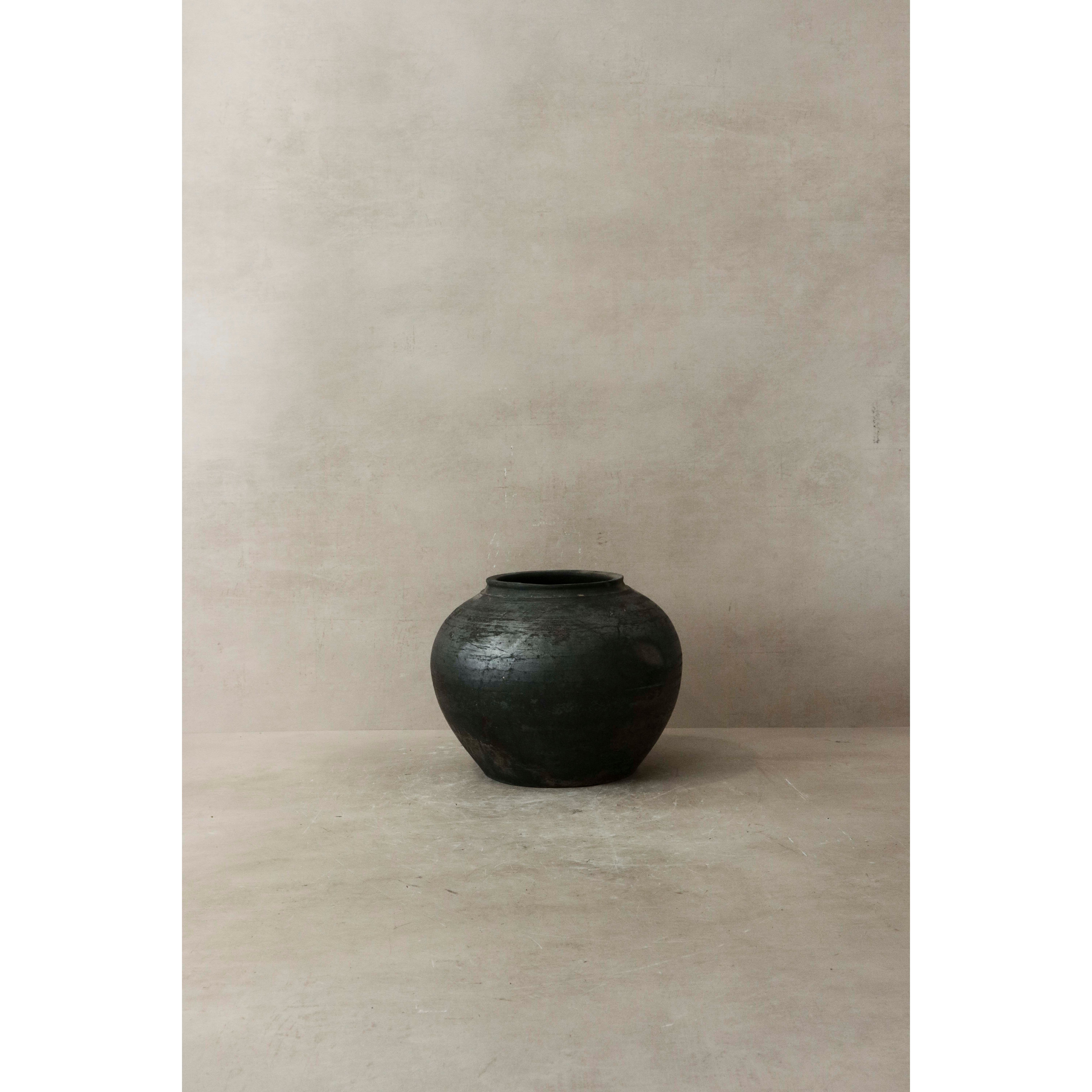 Vintage Dark Pot n° 23