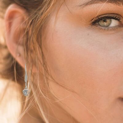 Orecchini pendenti a forma di cuore con zirconi cubici per donna