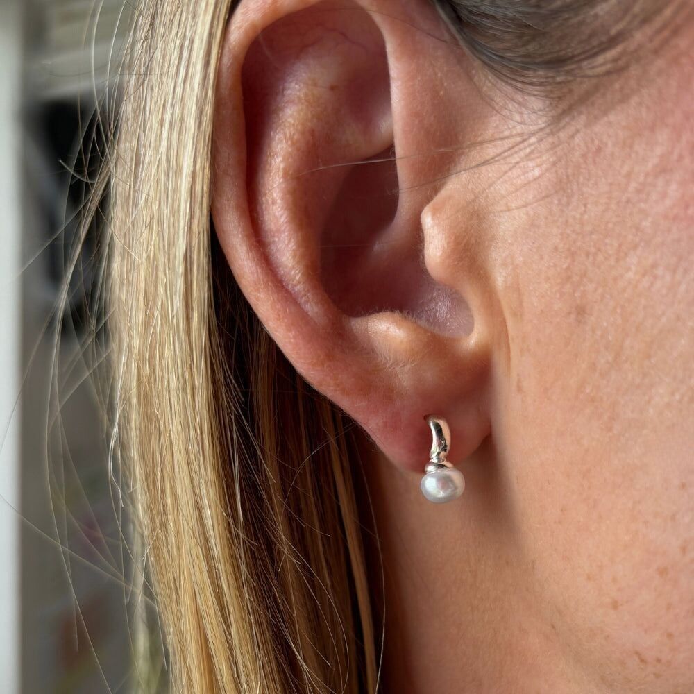 Orecchini a cerchio con perle per donna - Classici ed eleganti