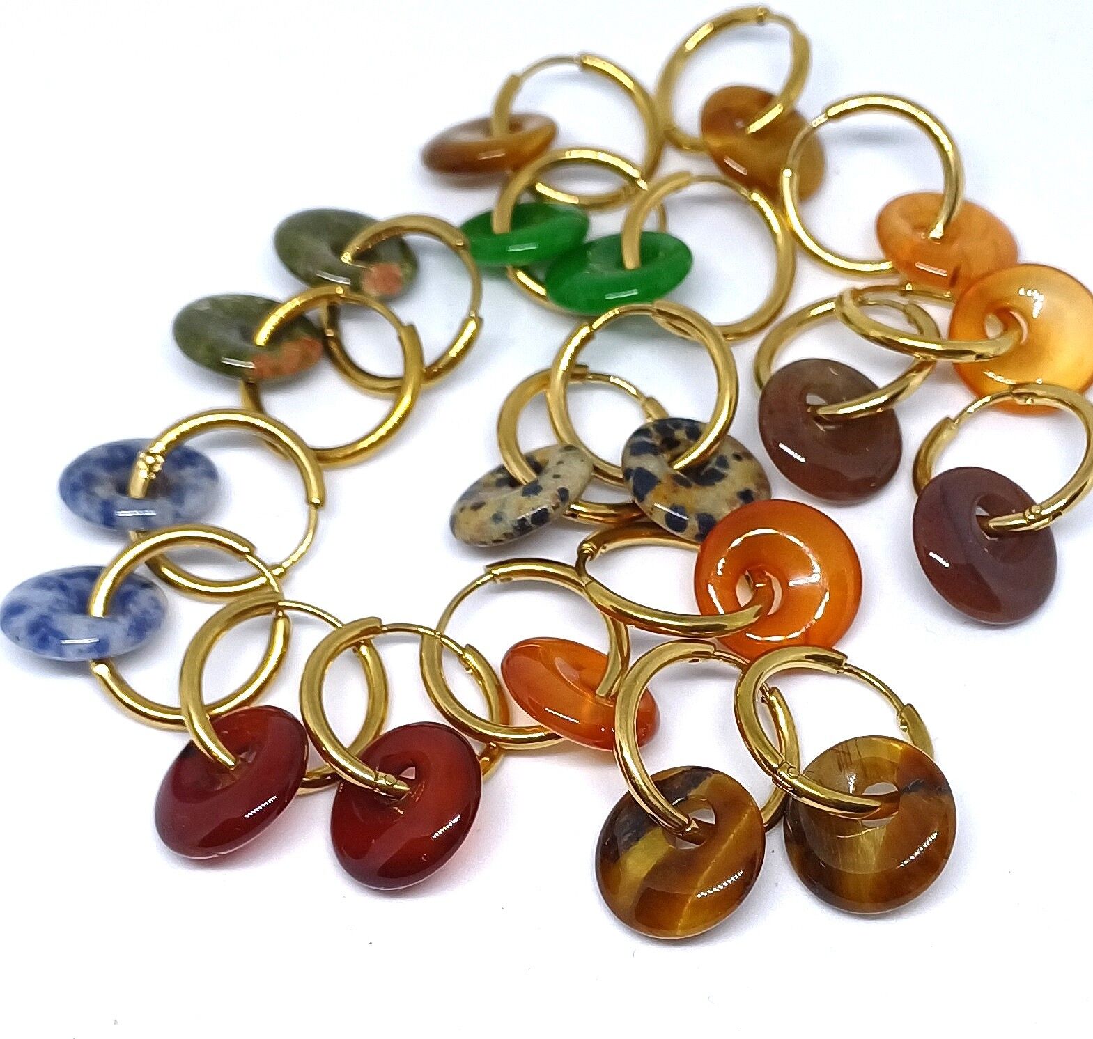 Orecchini a cerchio con ciambella di pietre preziose (10 paia)