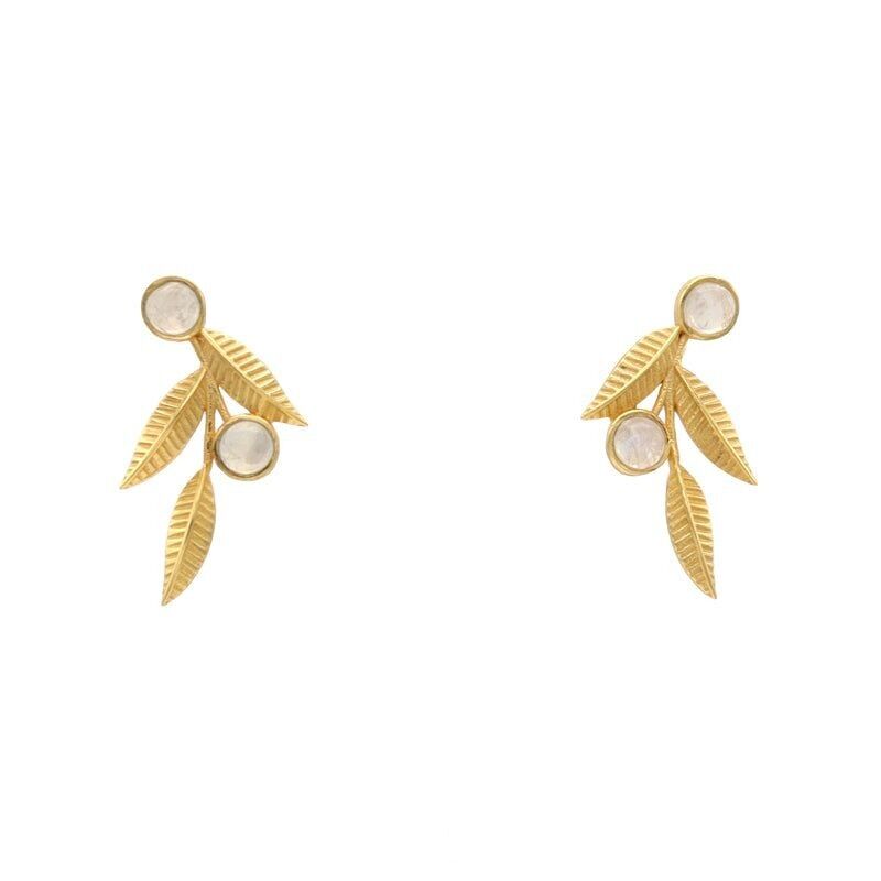 Orecchini con fioritura di pietra di luna