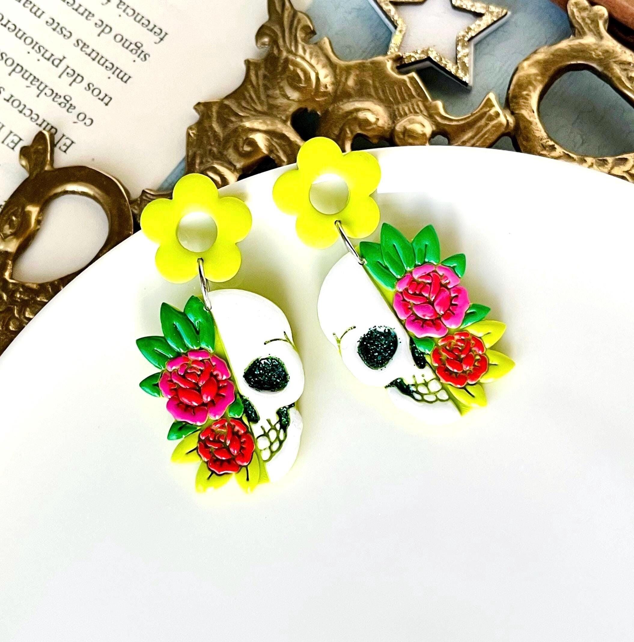 Boucles d'oreilles crânes roses, bijoux en argile polymère, peintes à la main, cadeaux crânes pour femmes, bijoux originaux, cadeau de Saint-Valentin pour elle