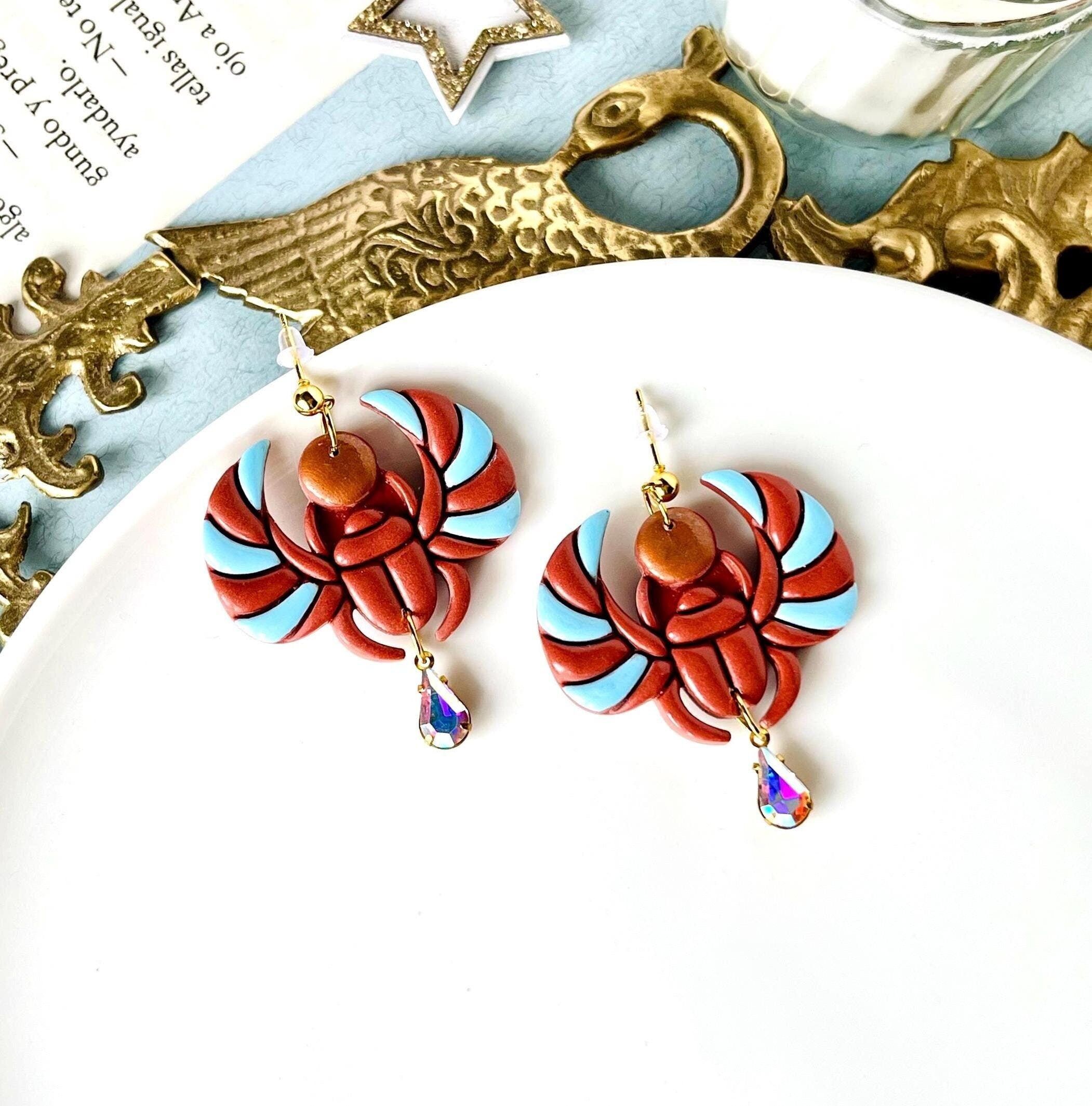 Orecchini scarabeo egizio, gioielli in argilla polimerica egiziana, amuleto egiziano, dipinti a mano, regalo per gli amanti dell'Egitto