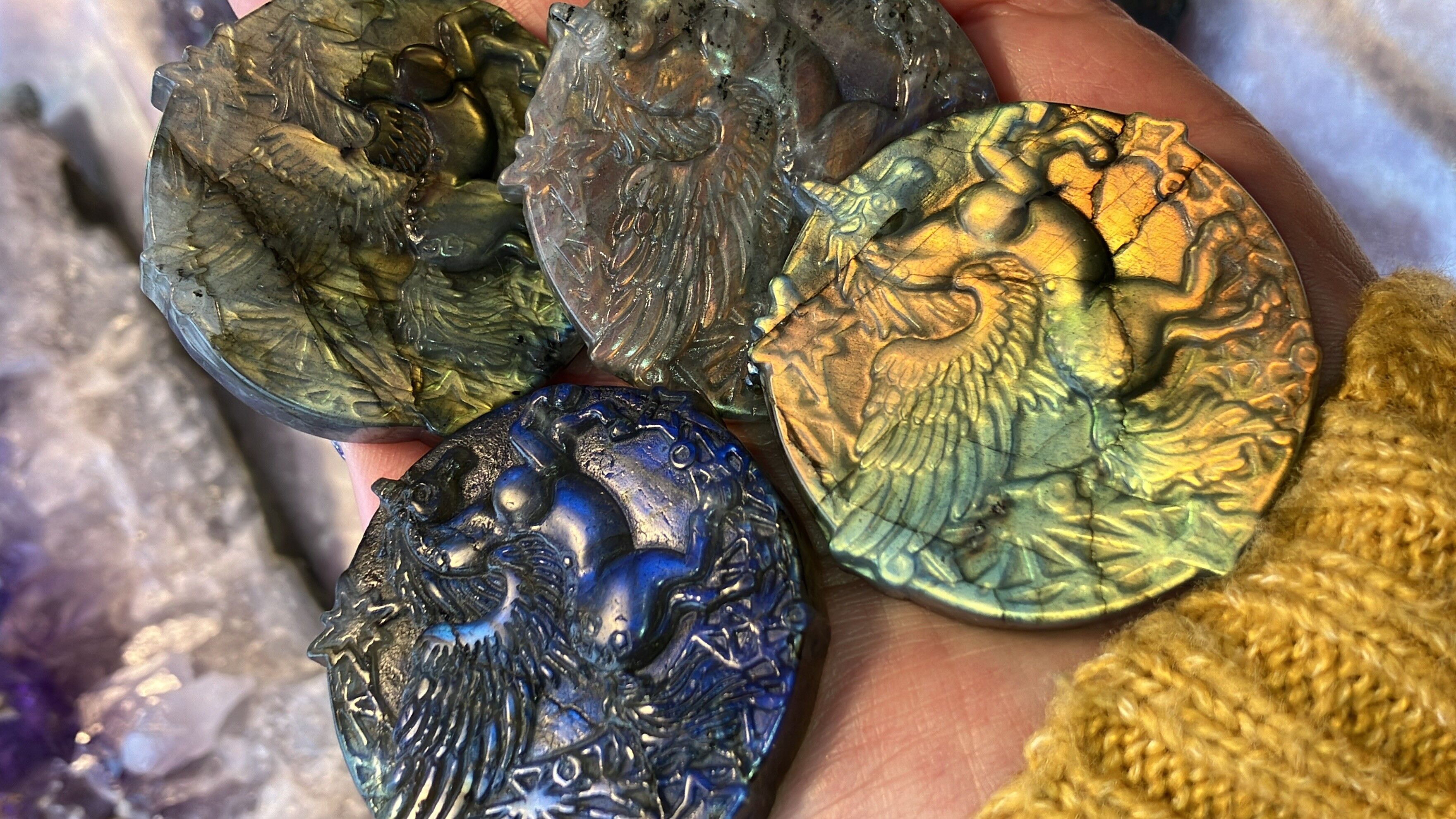 Licorne labradorite bleu vert violet Pierre statue talisman witch