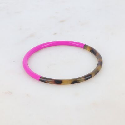 Brazalete fino de cuerno de búfalo lacado en color fucsia con estampado de leopardo - fabricado en Vietnam