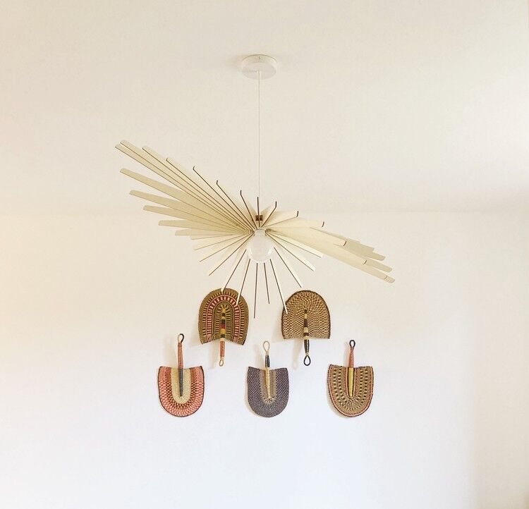 Suspension Mujō : L’élégance dans la simplicité