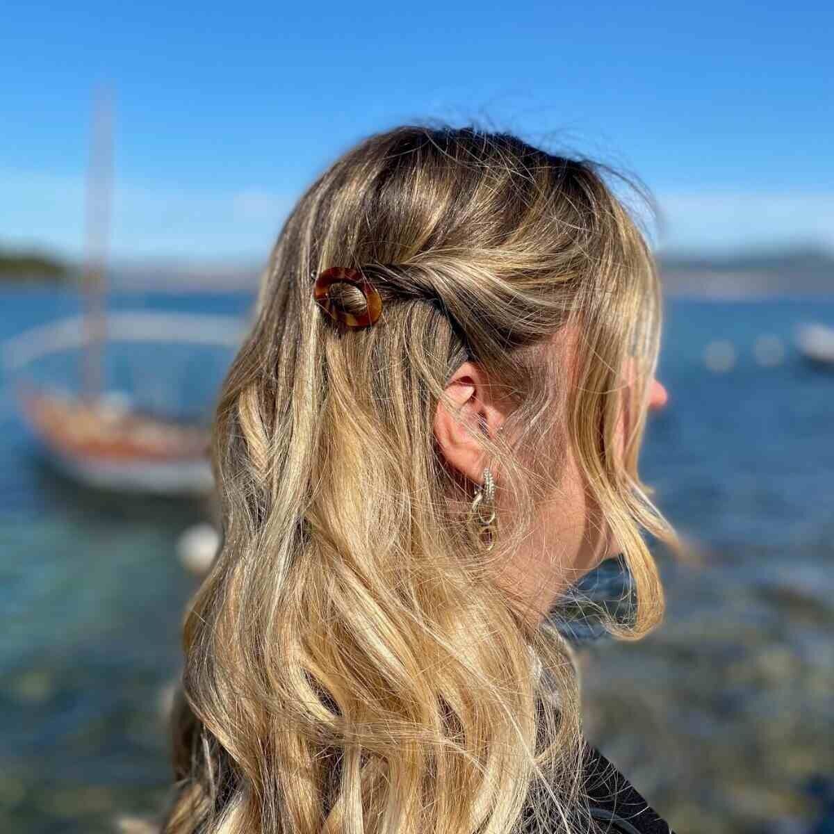 Piccola molletta per capelli Chloé - Fatta a mano in Francia in acetato di cellulosa