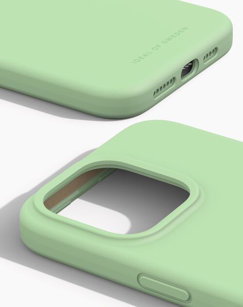 Silicone Case MagSafe iPhone 15PM Mint