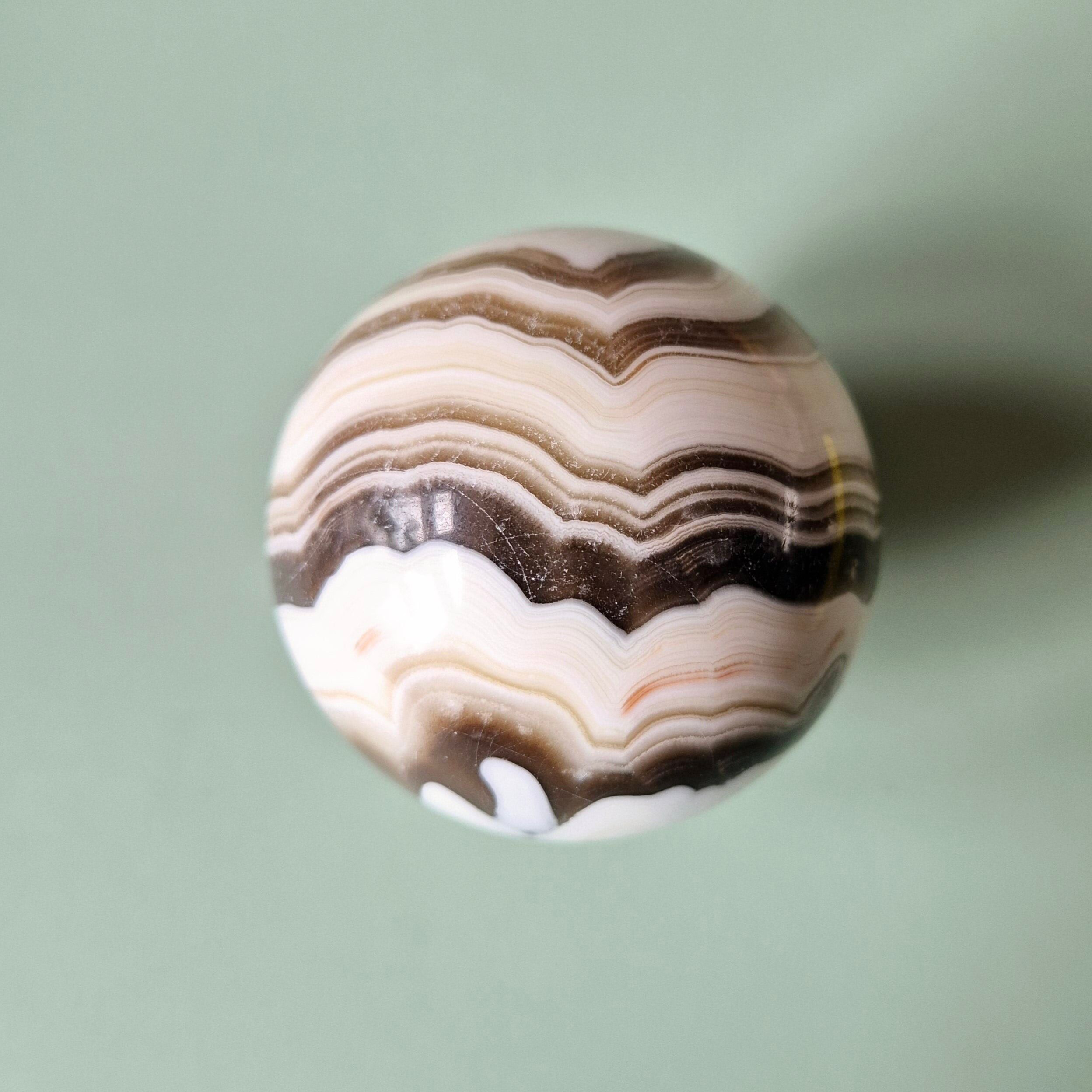 Kristall Edelsteinkugel Kaffee Achat Kugel 60mm, 300 Gramm