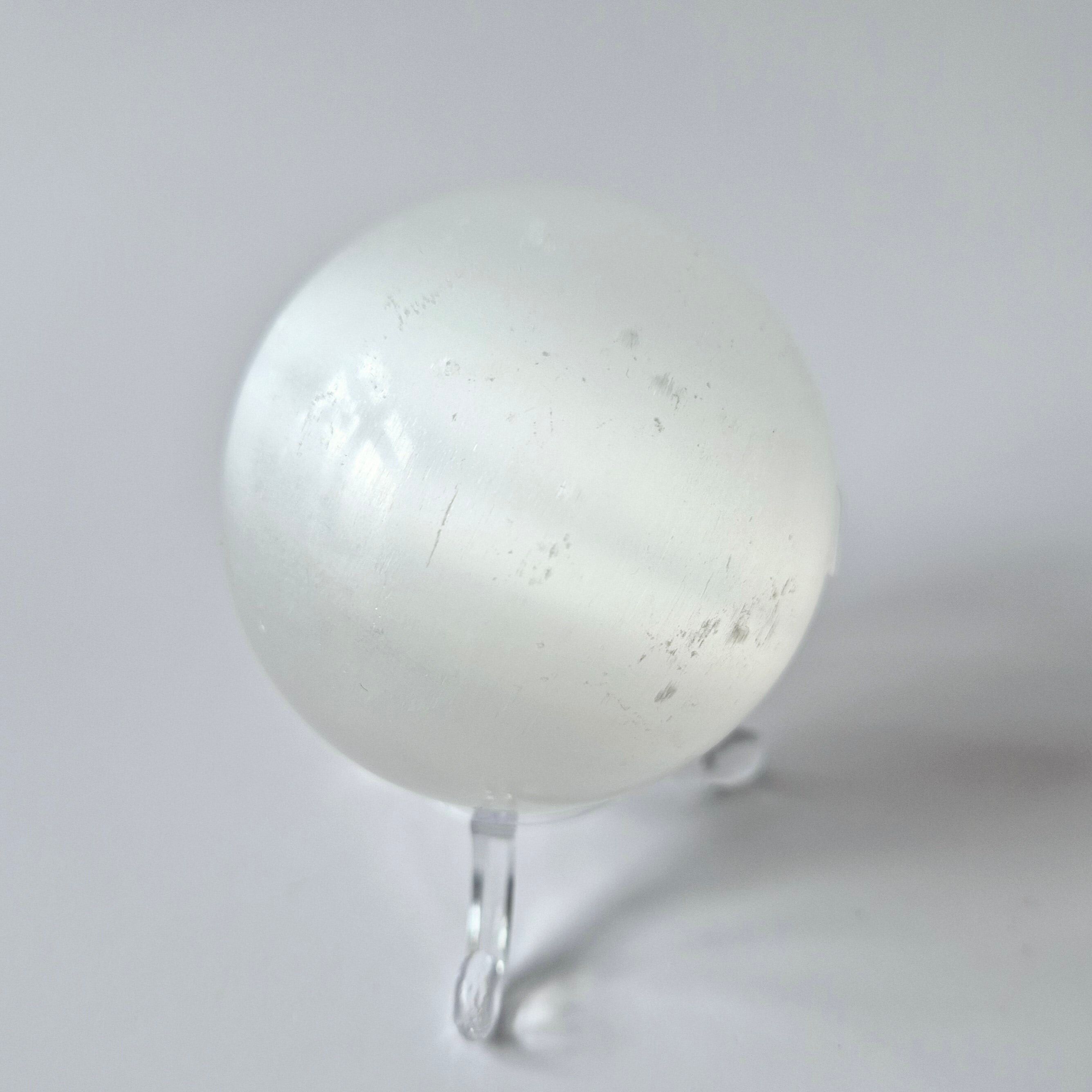 Kristallkugel Selenit 70mm Edelsteinkristallkugel - 436 Gramm