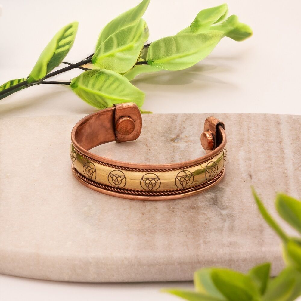Braccialetto triquetra con clip per la salute in rame con 2 magneti