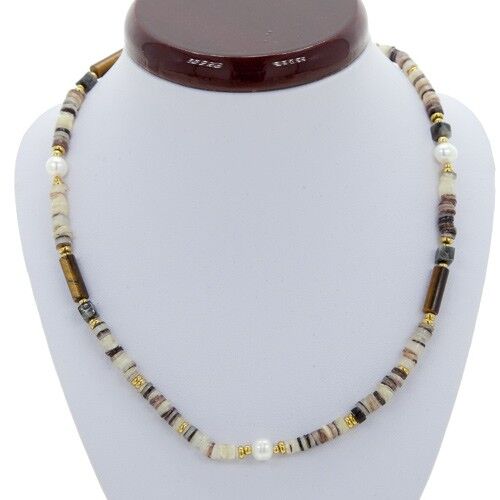 Collana elegante con varie pietre naturali