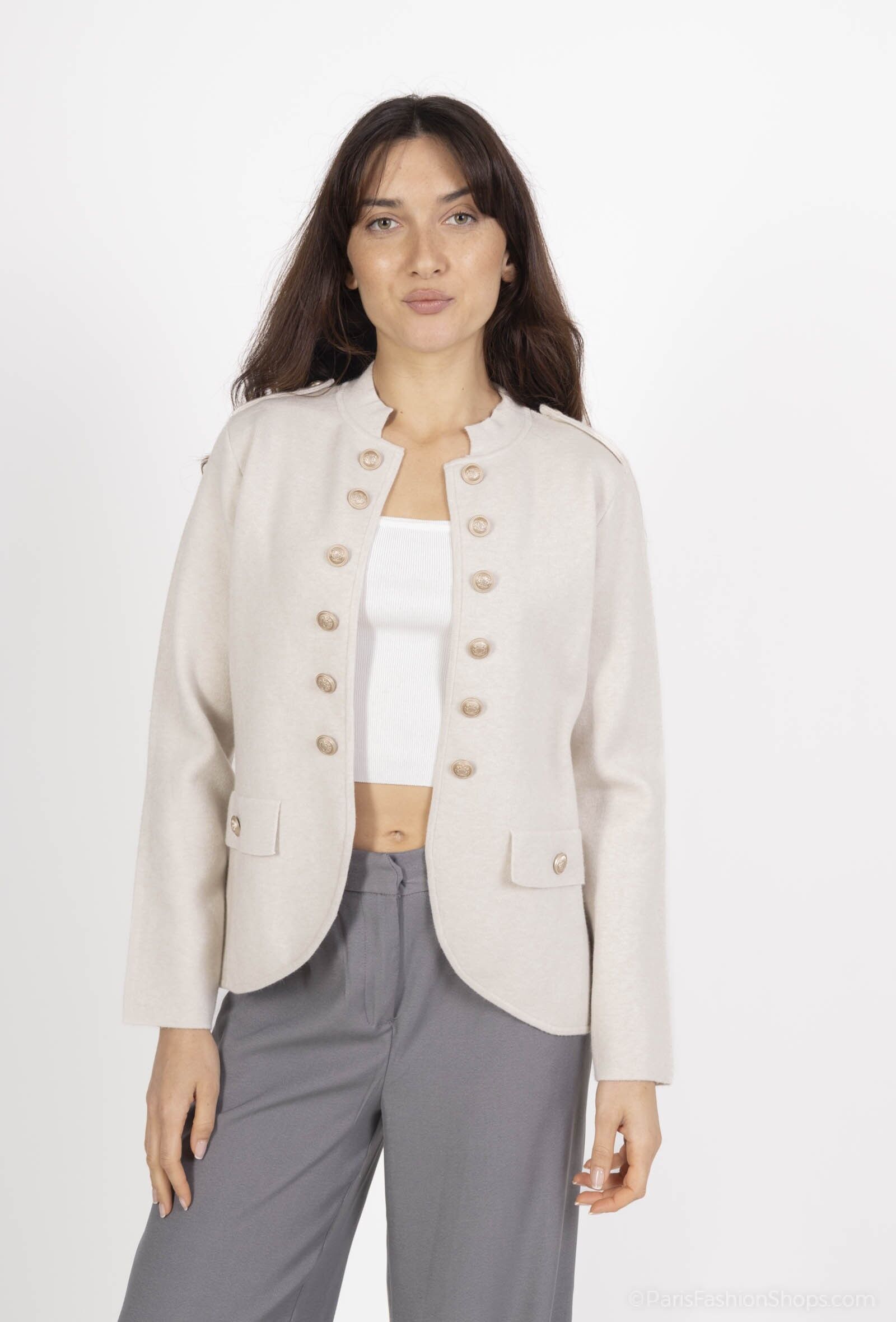 OFFENE STRICKJACKE MIT GOLDKNOPF