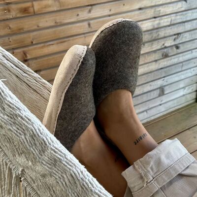 Felt slipper, leather sole