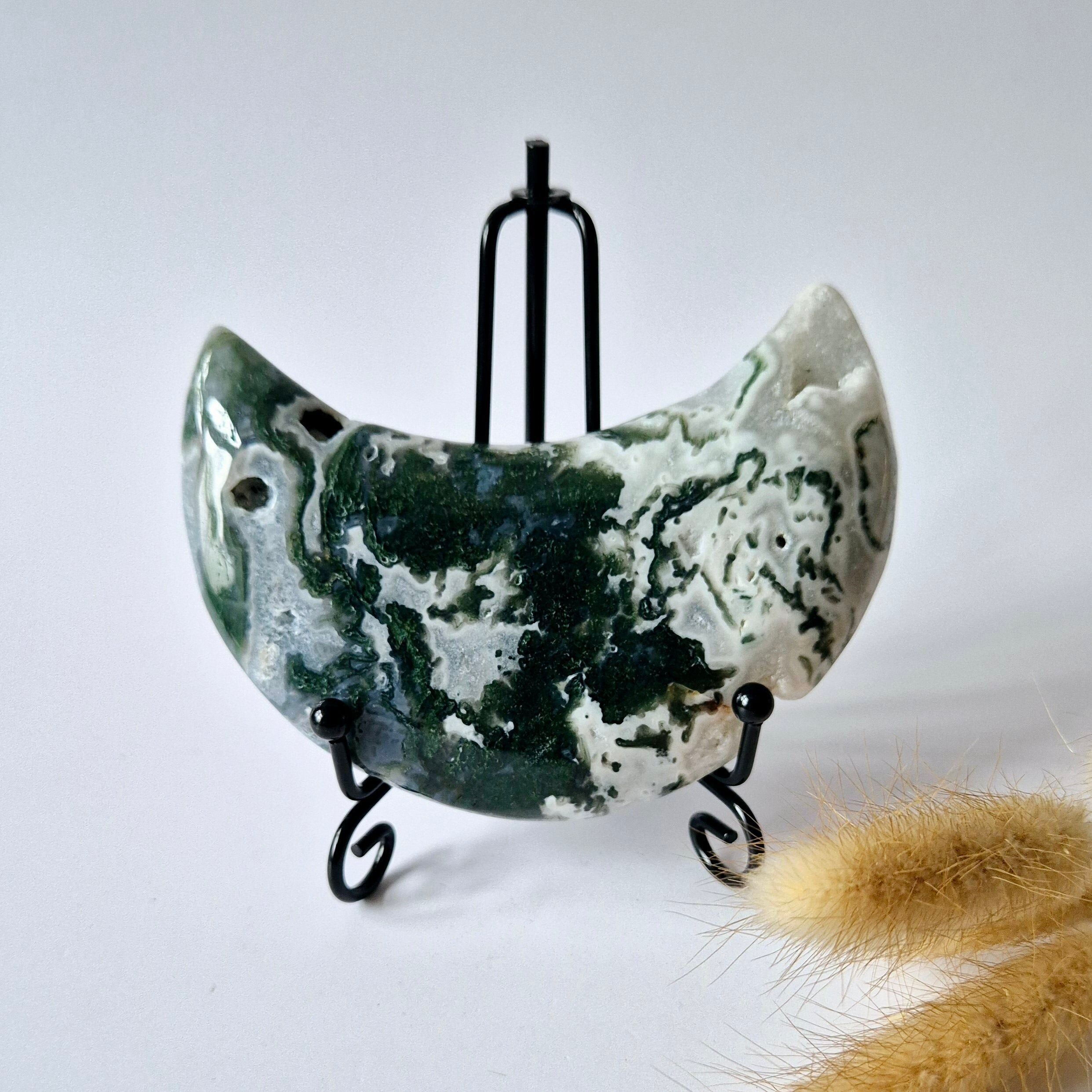 Edelstein Moosachat Mond auf Ständer (Druzy & Muster) Nr. 108 255 Gramm