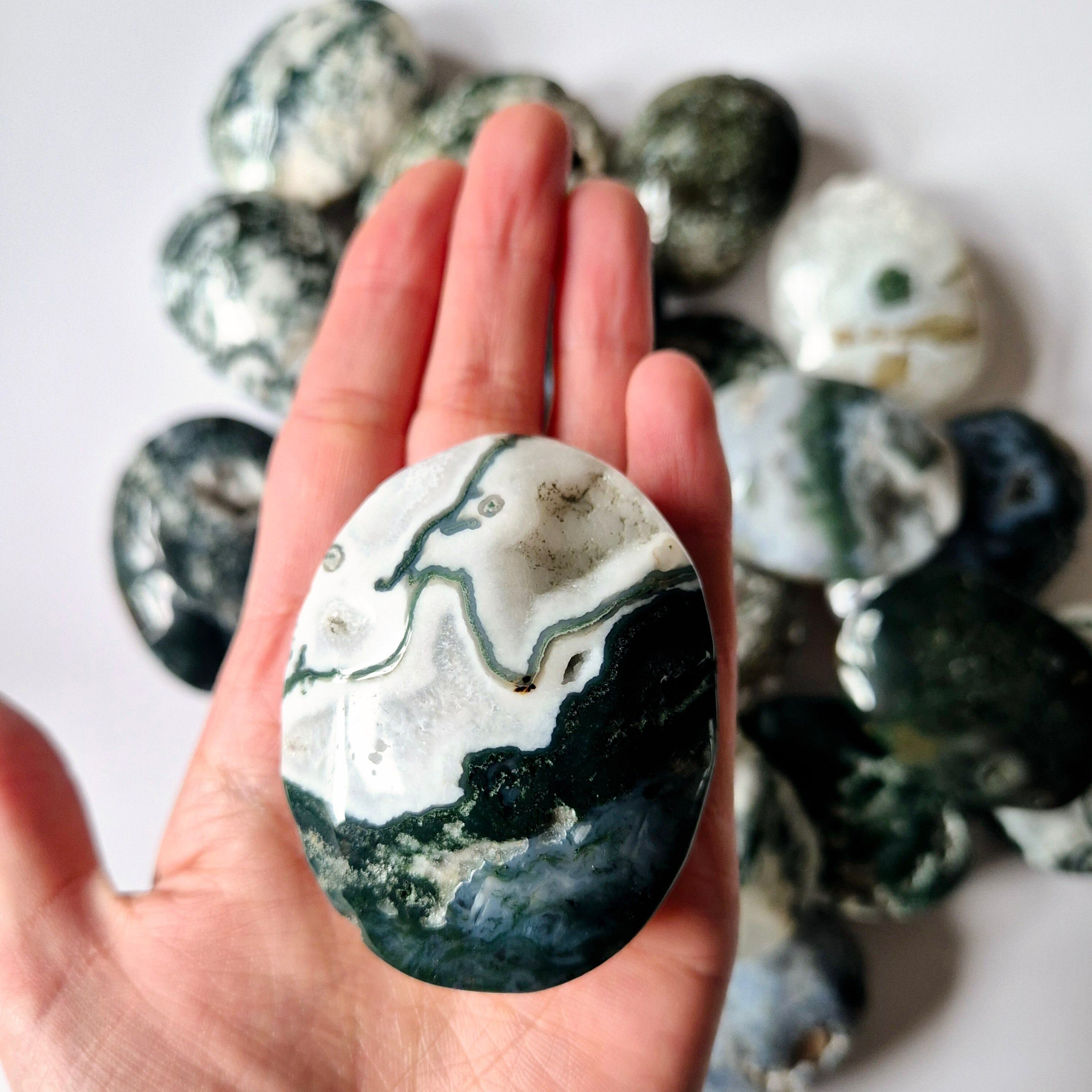 Edelstein Moosachat Handschmeichler (6-8 cm) – Erdung & natürliches Wachstum Handschmeichler Sorgenstein