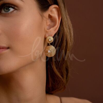 Boucles pendantes Néora - 2 pièces rondelles tressées avecpierres naturelles