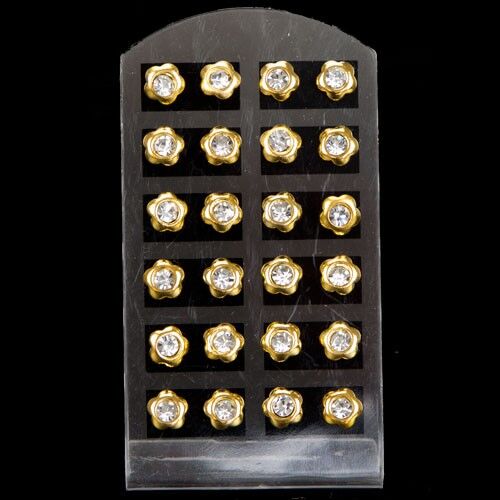 Juego: 12 pares de pendientes con piedra, flor y oro.