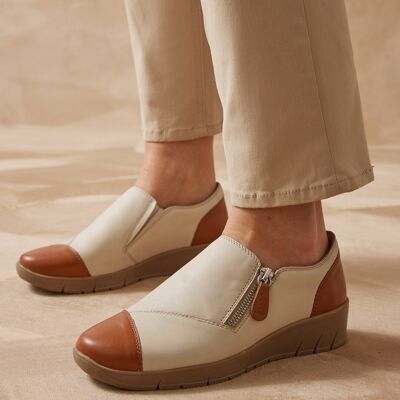 Zipped and elasticated slip-ons (2012012_0032)