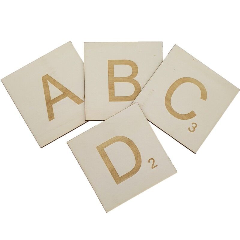 Scrabble-Buchstaben aus Holz