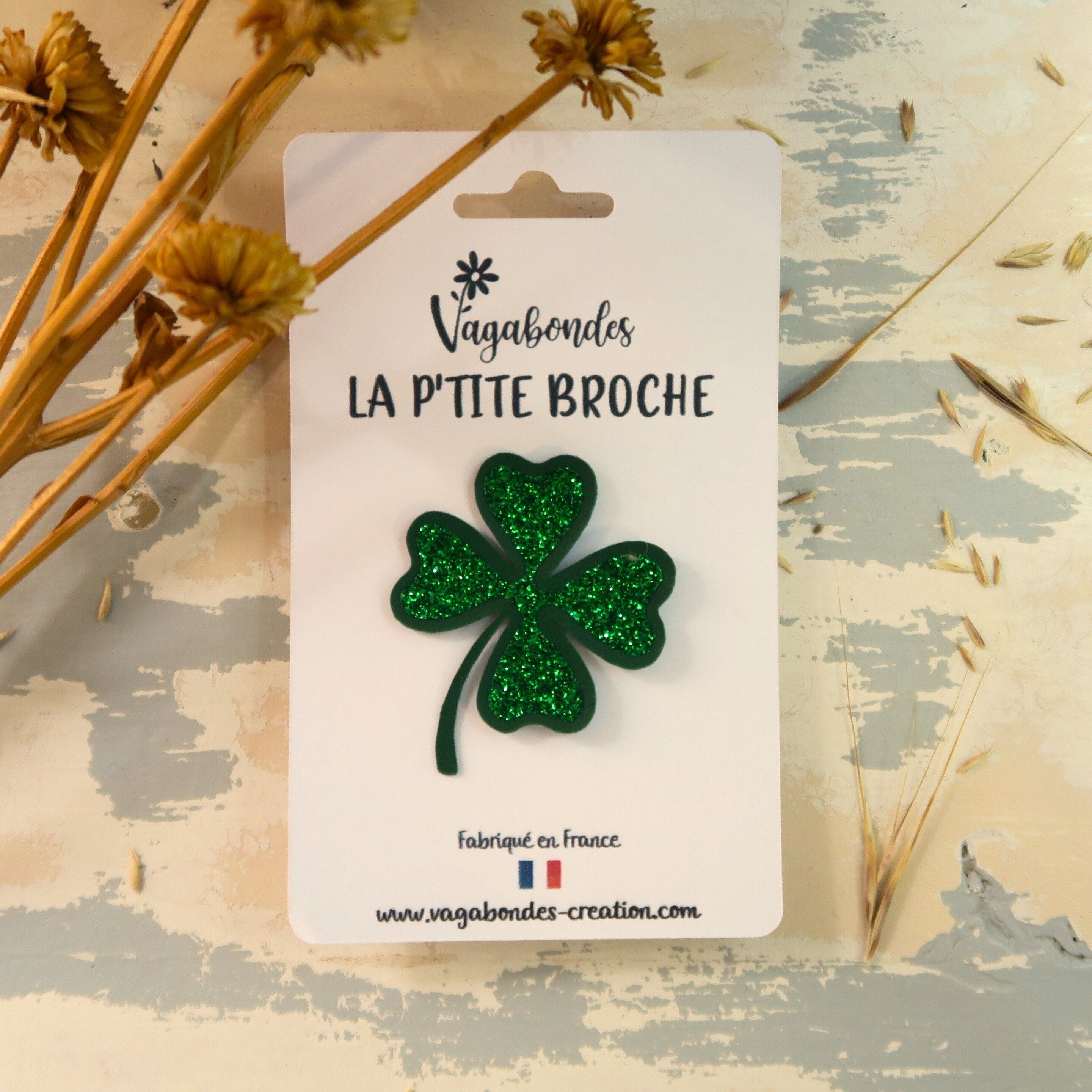 Fancy leather and sequin brooch - Clover