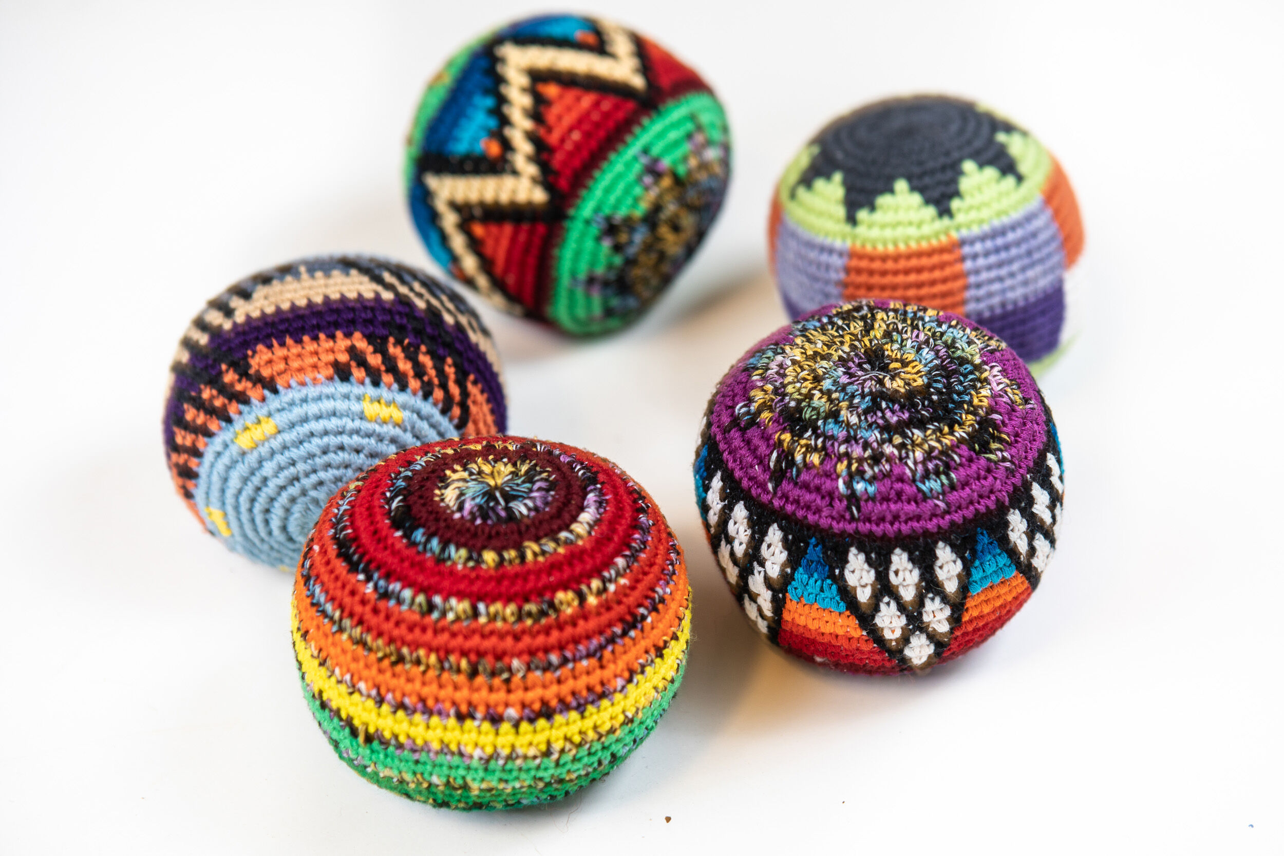 balle de jonglage env. 10 cm XL crocheté