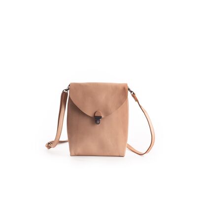 Pliez la pochette du sac à main