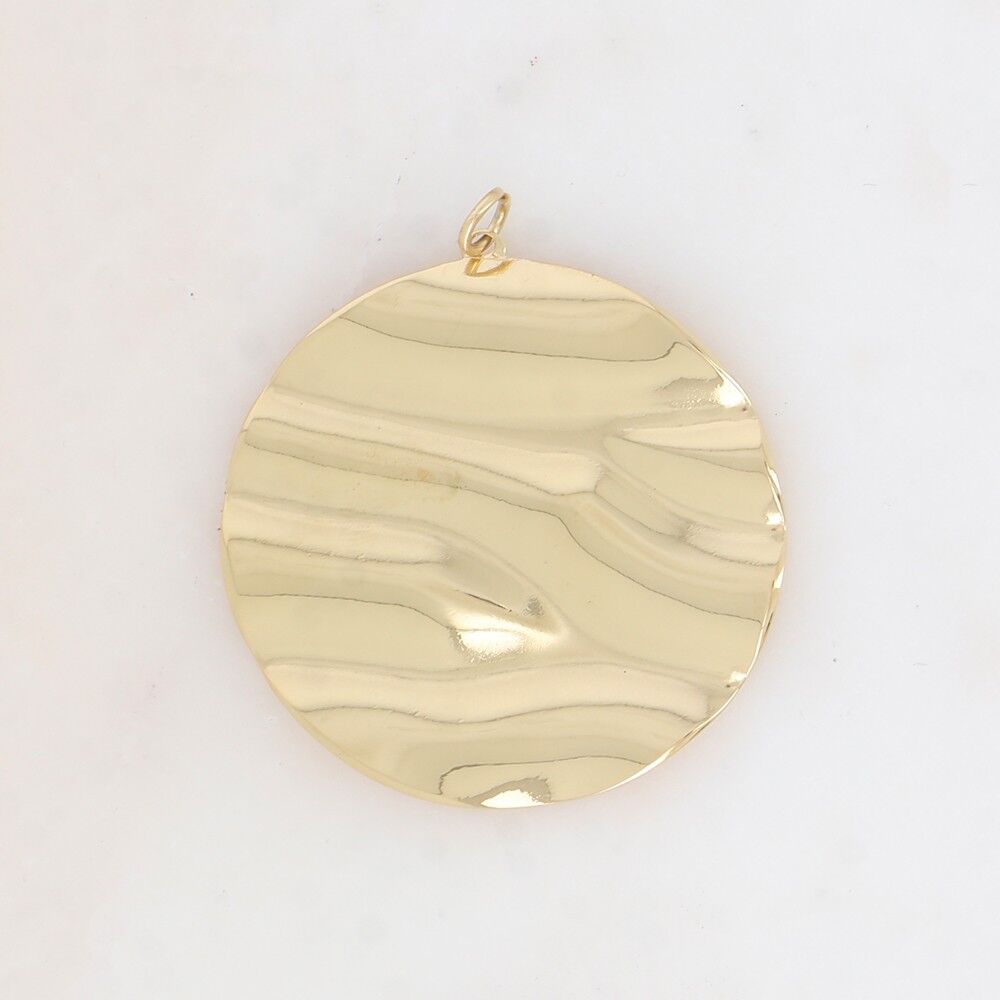 Round wavy pendant