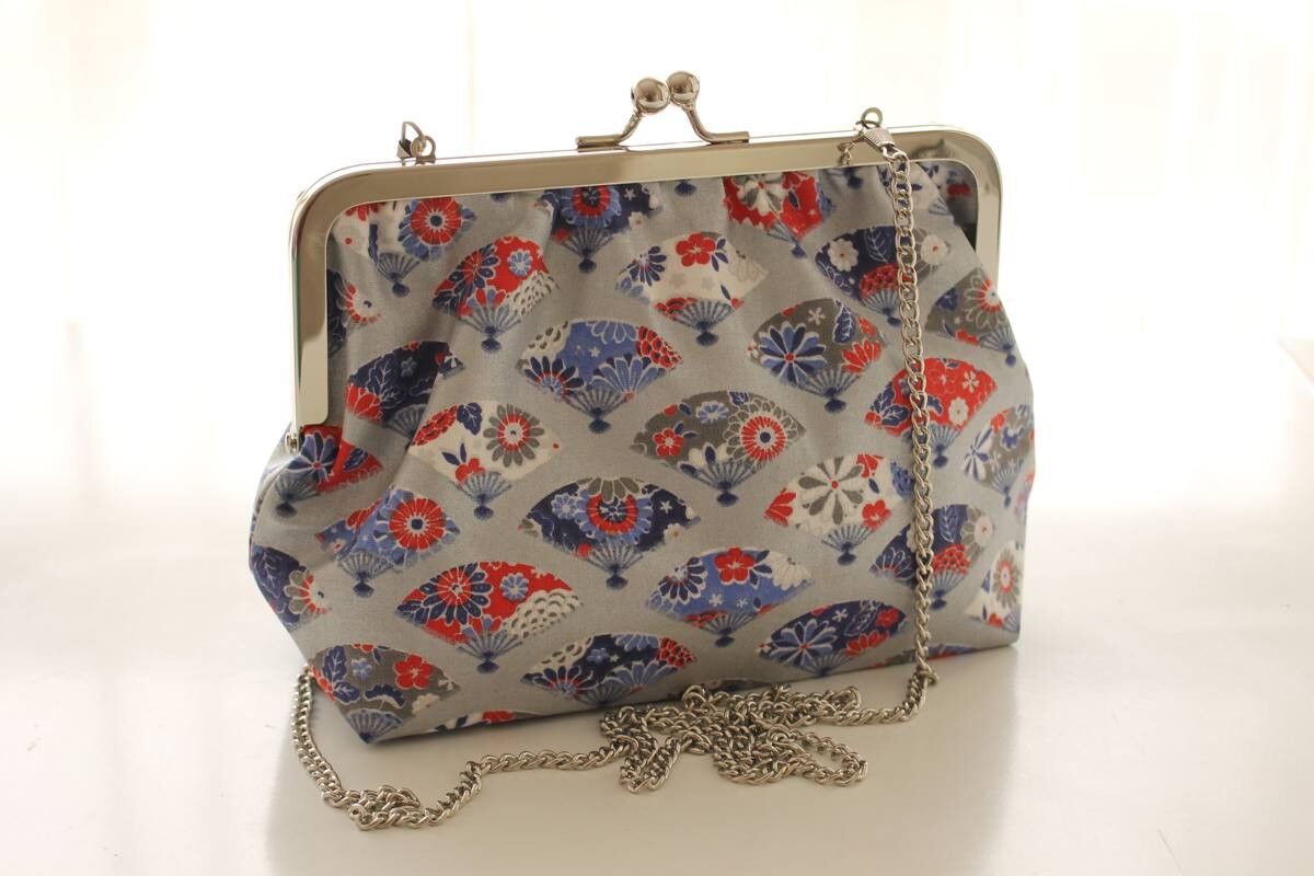 Borsa retrò Emma con ventagli grigi