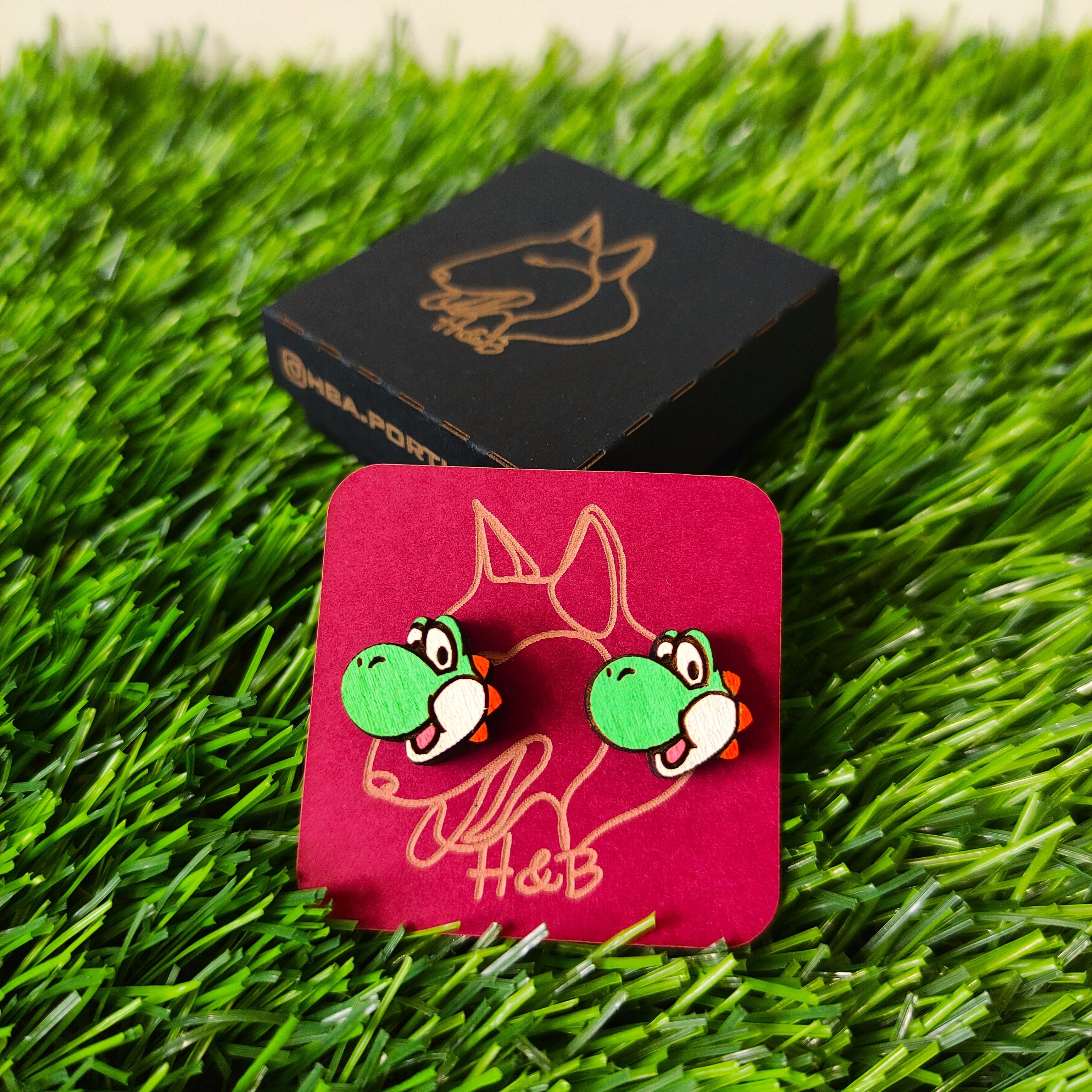 Pendientes de madera coloridos de Super Mario Yoshi hechos a mano, joya geek