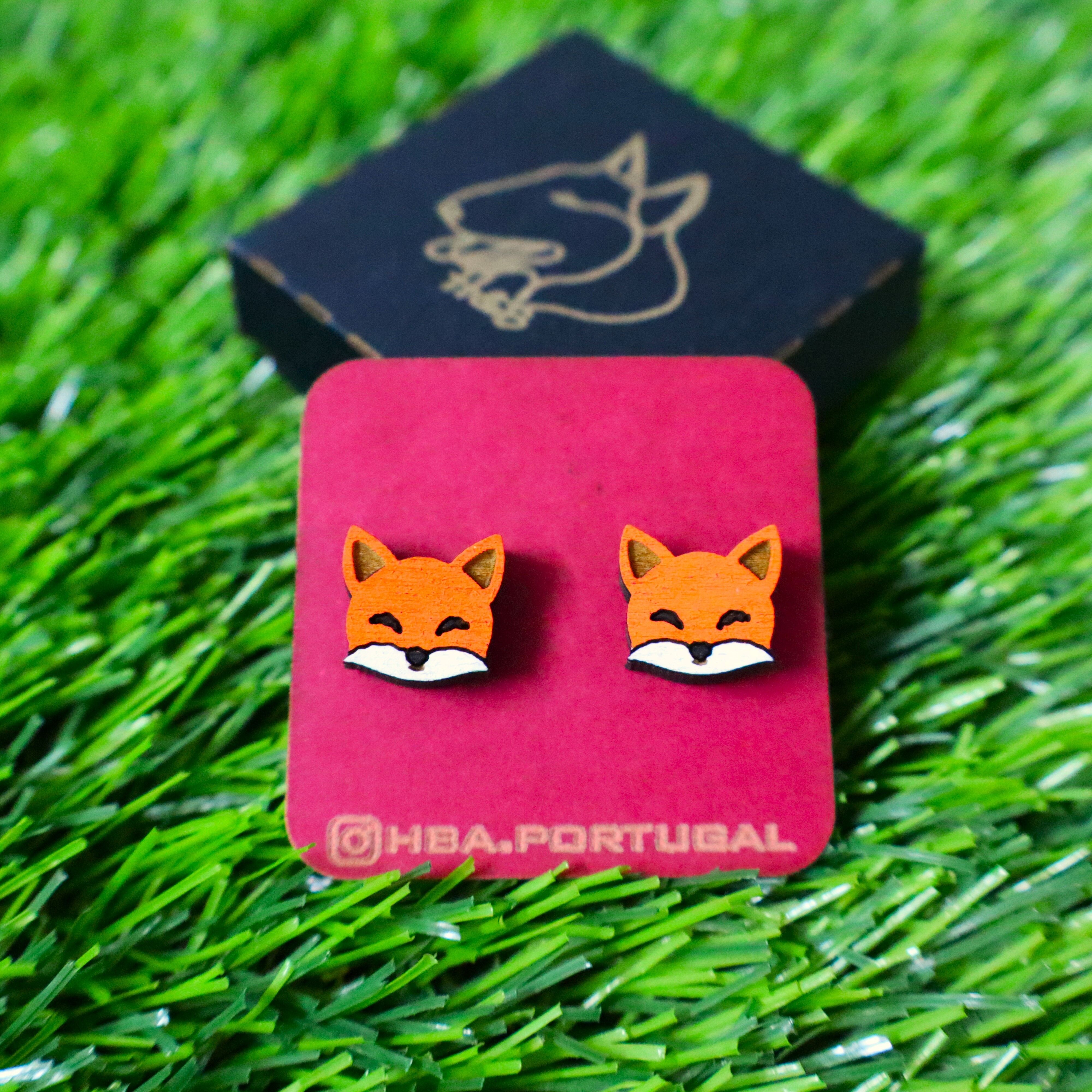 Orecchini di volpe colorata in legno, gioiello fatto a mano in legno della foresta