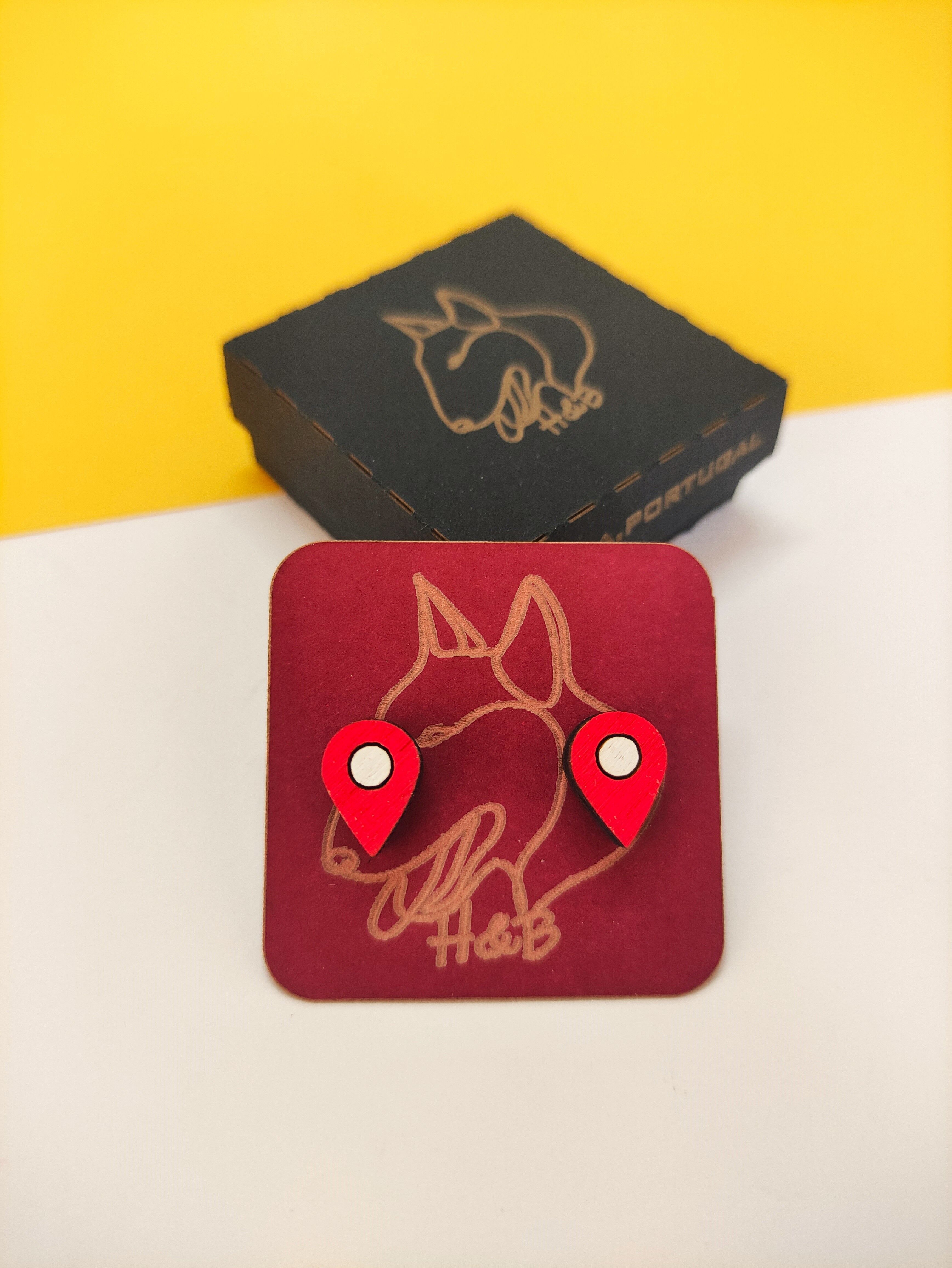 Orecchini in legno con punti GPS colorati, gioielli con mappa fatti a mano