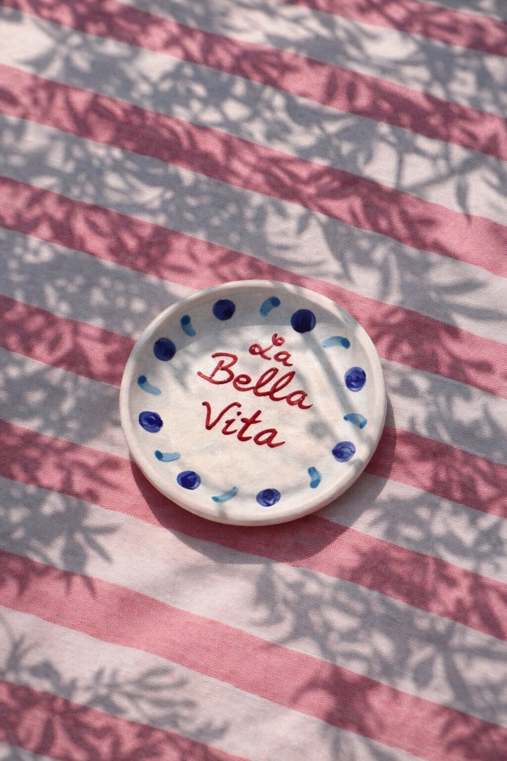 CIOTOLA E PIATTO DA DESSERT IN CERAMICA