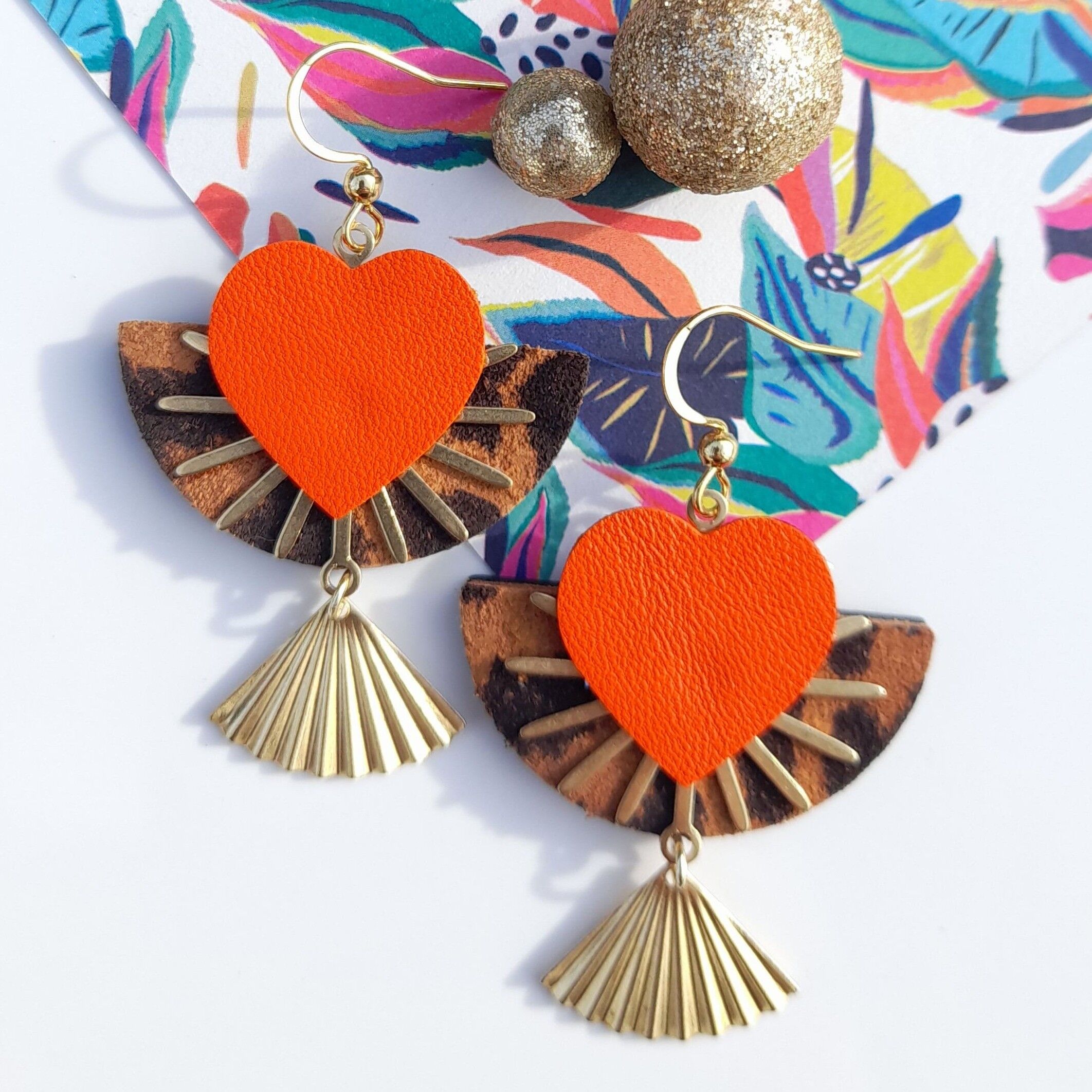 pendientes de cuero locos