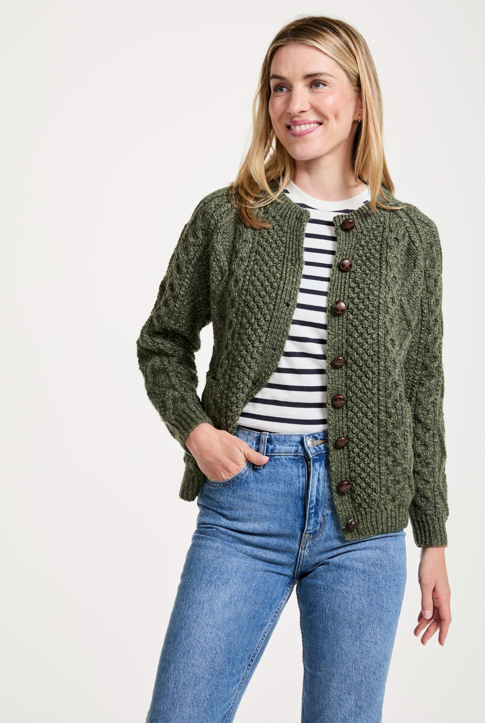 Cardigan femme 100 % laine – Cardigan Aran Breaffy tricoté main – Vert