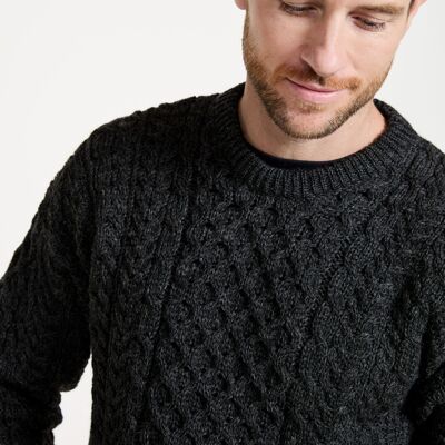 Pull homme 100 % laine – Pull Aran traditionnel Inishbofin – Anthracite