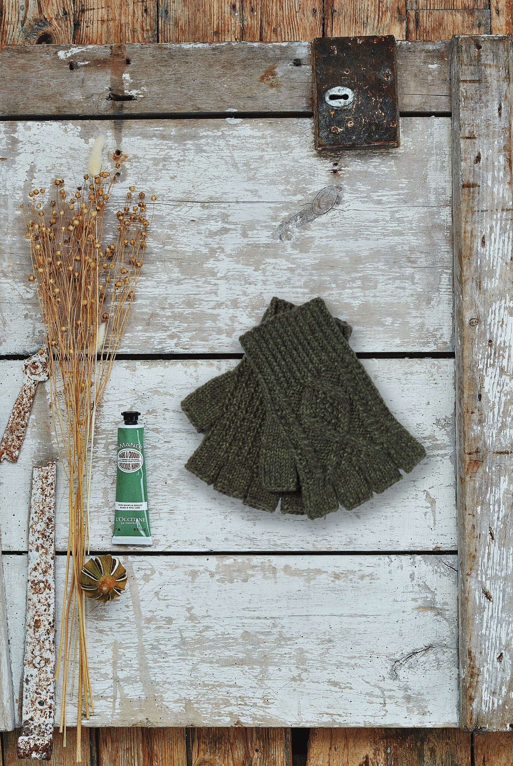 100 % Wolle – Killeany Aran Handgestrickte Merino-Fingerlose Handschuhe – Grün – Unisex Kleine Accessoires