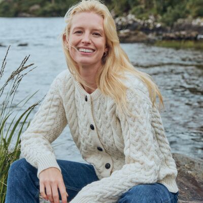 Cardigan da donna in 100% lana - Cardigan girocollo Aran da donna Cleggan - Maglieria Aran - Crema