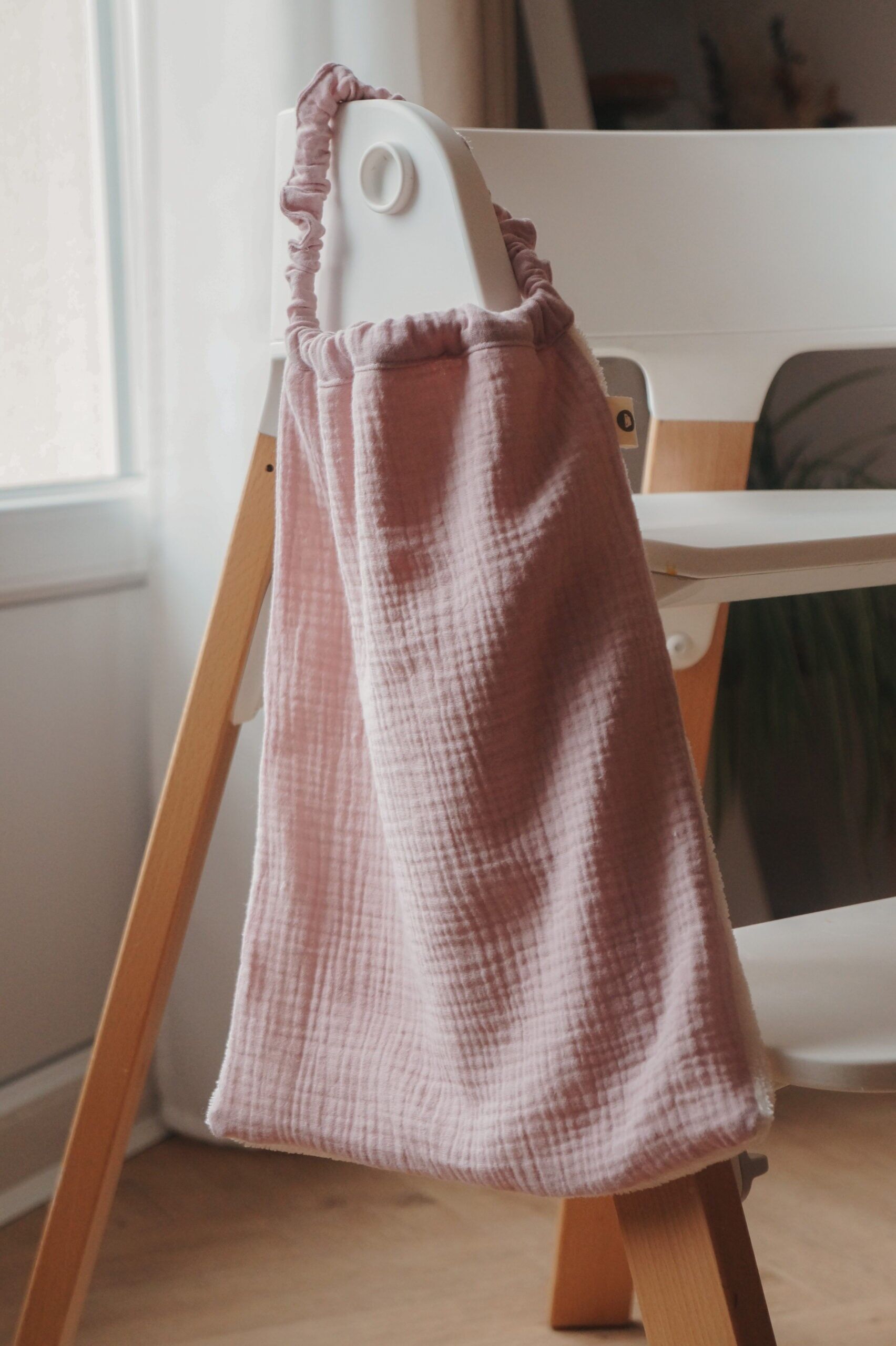 Bavaglino elastico lilla