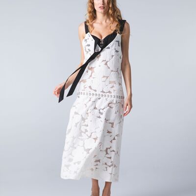 Abito in pizzo fiori