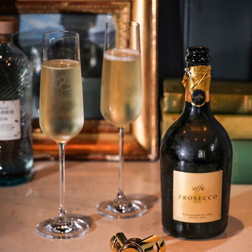 2 Champagne Flutes - Hearts
