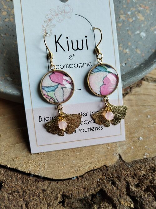 Boucles d'oreilles cabochons ronds 16mm - Acier  - Papier japonais fleur rose - Breloque feuille de ginkgo