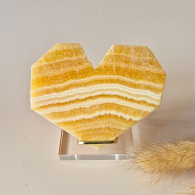 Pierre précieuse Calcite Jaune Coeur Avec support - F. 104 grammes